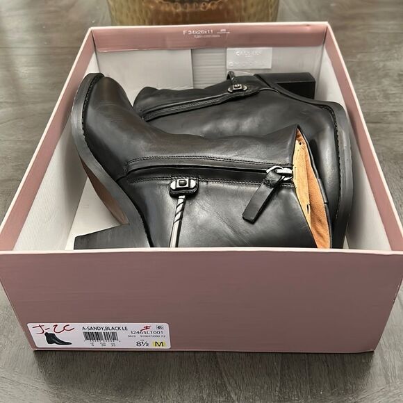 Franco Sarto Sandy Bootie - Picture 2 of 13